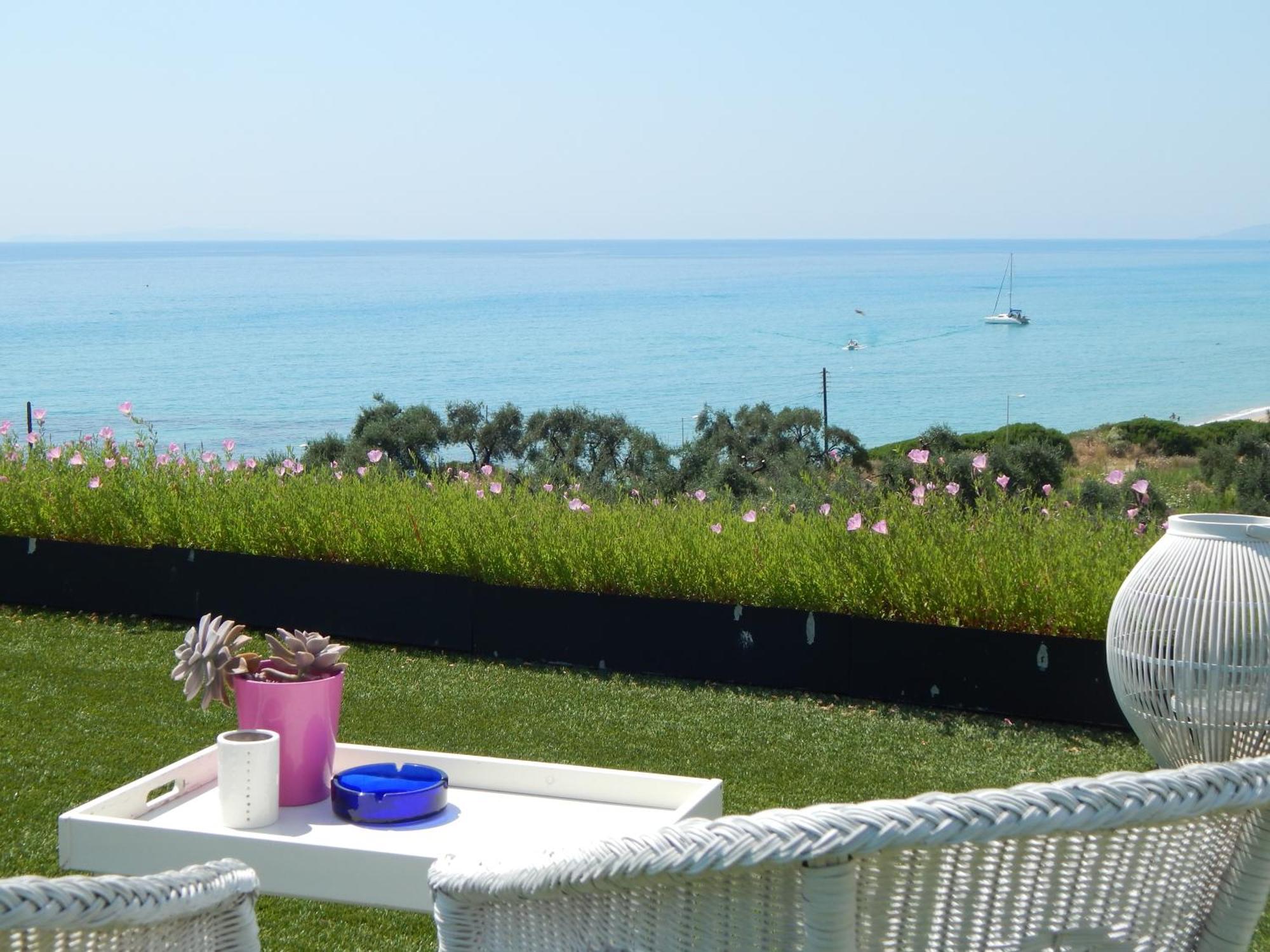 Palmina Mare Villa And Studios Paralia Vrachou Exterior foto