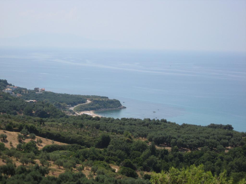 Palmina Mare Villa And Studios Paralia Vrachou Exterior foto